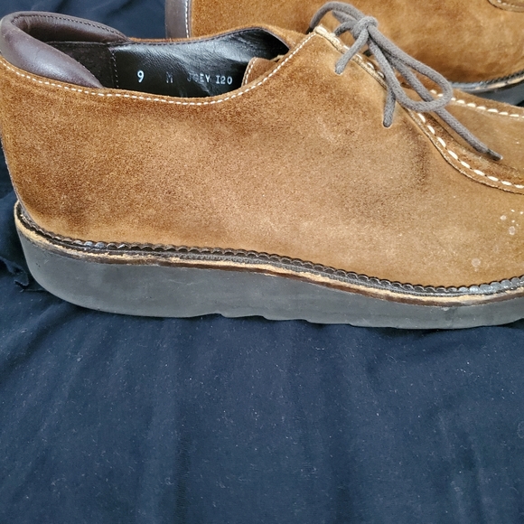 Hand made suede shoe - Picture 2 of 4